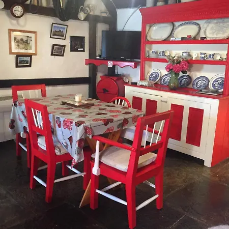 بيت للعطل Cummins Ballycrossaun